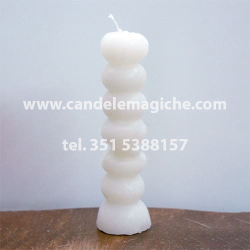 candela dai sette nodi di colore bianco