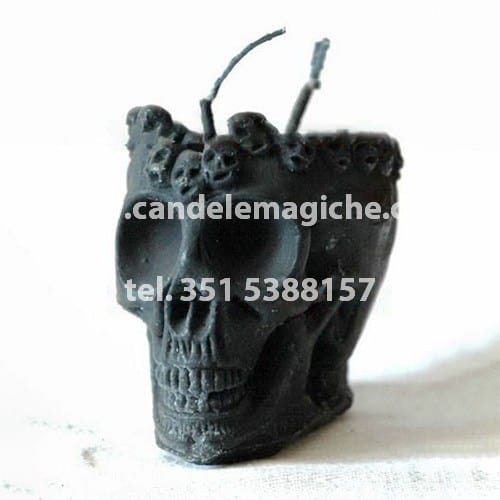 candela a forma di teschio di colore nero