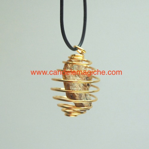 ciondolo con pietra ambra burattata avvolta da spirale