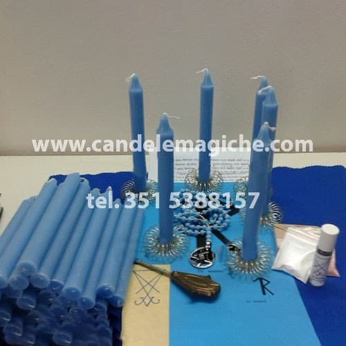 set di candele celesti e altri oggetti per il rituale della corona luciferiana per vincere cause legali