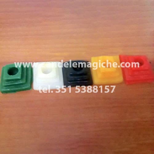 portacandele in cera colorata