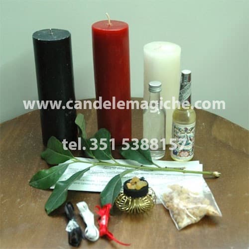 kit accessori per svolgere il rito africano della porta