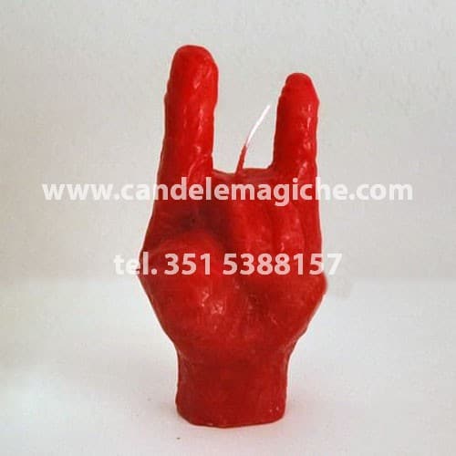candela figurata a forma di corna per il rito dello scongiuro