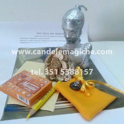 candela figurata della dea bendata ed accessori per il rituale