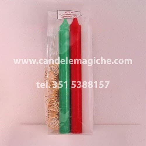 tre candele, bianca rossa e verde per rito propiziatorio