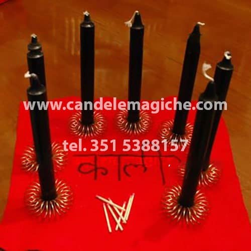 set di candele nere per il rituale della dea kali