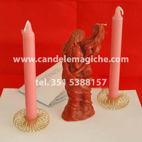candela in cera figurata per rituale lesbo