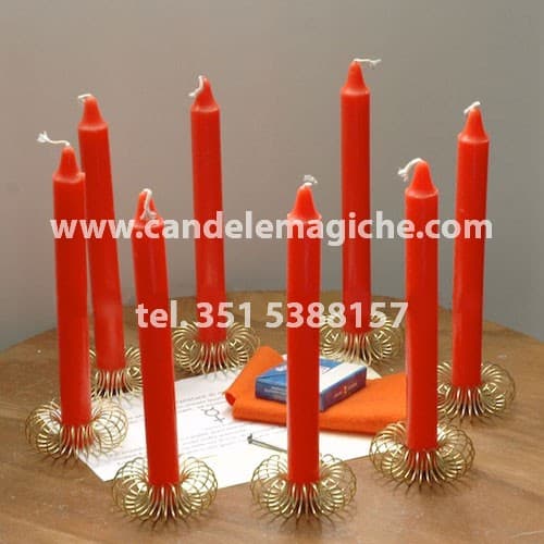 otto candele arancione per il rituale di mercurio