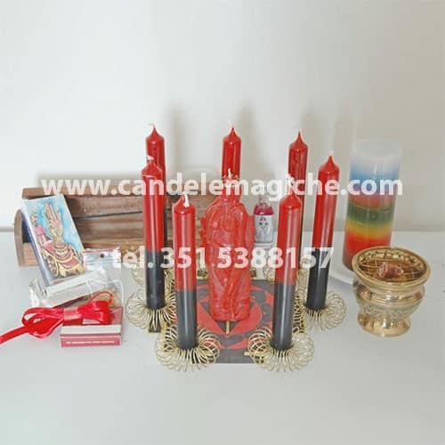 kit di candele e oggetti per il rituale di pomba gira rainha