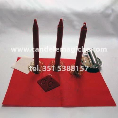 tre candele rosse per il rituale salomonico di marte