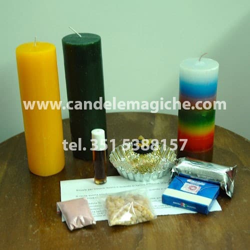 kit di candele e polveri magiche per svolgere il rituale per trovare lavoro