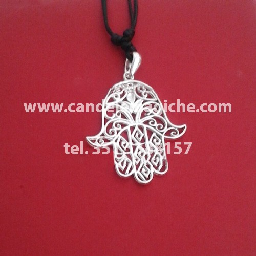 talismano a forma di mano di fatima
