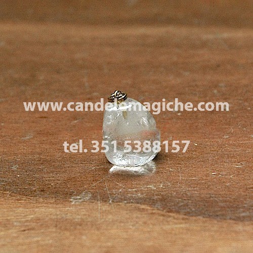 talismano con pietra al quarzo